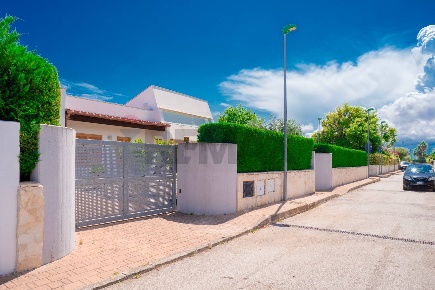 Foto Villa a schiera in Contrada Grottole, Polignano a Mare di 98 m²