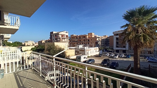 Foto Appartamento in VIA GROTTA SANTA VIC.LO 2°, Siracusa di 73 m²