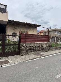 Foto Casa indipendente in via nuova lavorante, Sarno Centro di 165 m²