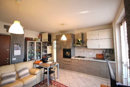 Foto Appartamento in Via Giuseppe Verdi, Cassina Rizzardi di 65 m²