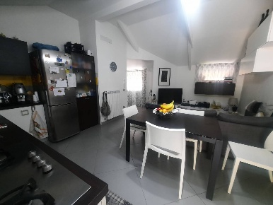 Foto Appartamento in Via Berenice, Napoli Soccavo di 75 m² con 3 locali