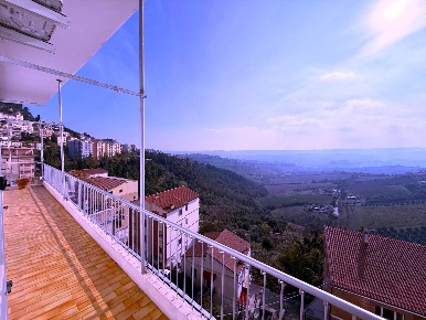 Foto Appartamento in Largo San Giuliano, Fermo Centro di 216 m² in vendita