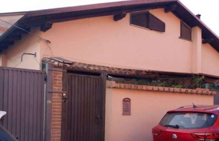 Foto Appartamento in Via Bonfiglio da Cesena, Roma Dragona di 44 m²