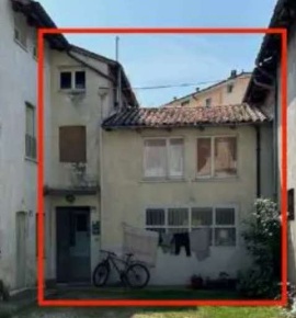 Foto Appartamento in Via Porto, Malo Centro di 172 m² con 7 locali all'asta