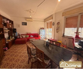 Foto Appartamento a Ancona di 120 m² con 5 locali in vendita