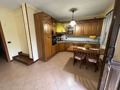 Foto Villa unifamiliare a Salgareda di 200 m² con 6 locali in vendita