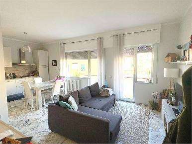 Foto Appartamento in Via Sciesa, Rapallo Golf - Castellino di 56 m²