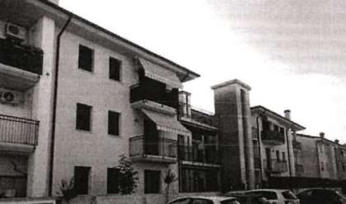 Foto Appartamento in Via Leonardo da Vinci, Giavera del Montello Centro