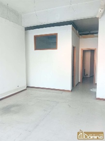 Foto Magazzino a Ancona di 306 m² con 2 locali in vendita