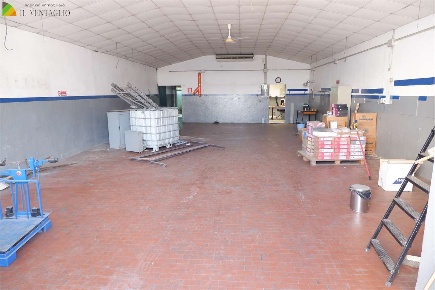 Foto Capannone industriale a Sassuolo di 150 m² con 1 locali in affitto