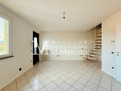 Foto Appartamento a Porcari Centro di 90 m² con 4 locali in vendita
