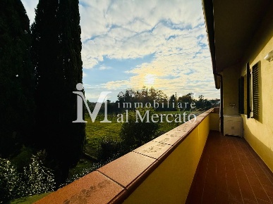 Foto Appartamento a Porcari Centro di 90 m² con 4 locali in vendita