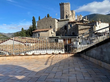 Foto Appartamento a Itri Centro di 126 m² con 6 locali in vendita