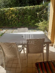 Foto Villa a schiera a Montignoso Cinquale di 110 m² con 7 locali