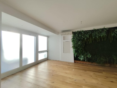 Foto Locale commerciale a Vinci Centro di 140 m² con 5 locali in vendita