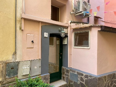 Foto Casa indipendente a Formia Centro di 133 m² con 6 locali in vendita