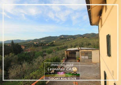 Foto Casale a Larciano San Rocco di 300 m² con 10 locali in vendita