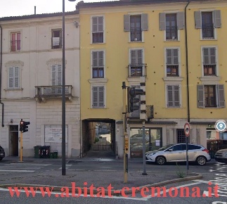 Foto Box in corso garibladi, Cremona Centro di 14 m² in vendita