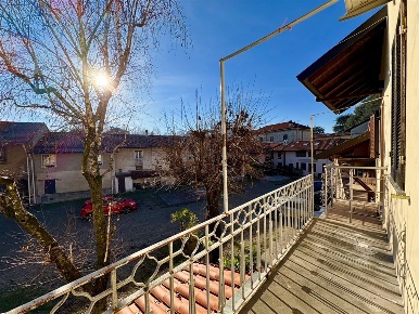 Foto Appartamento in Via Libertà, Concorezzo Centro di 40 m² con 1 locali