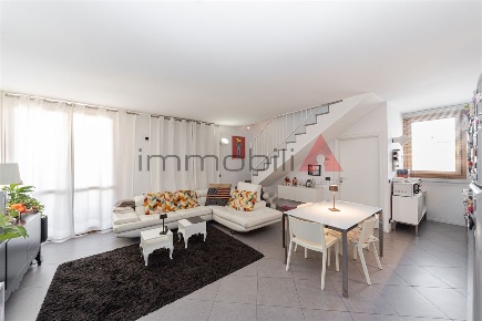 Foto Appartamento a Brugherio di 101 m² con 3 locali in vendita