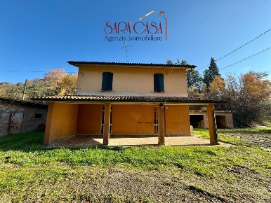 Foto Casa indipendente a Faenza di 272 m² con 5 locali in vendita