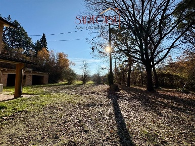 Foto Casa indipendente a Faenza di 282 m² con 5 locali in vendita