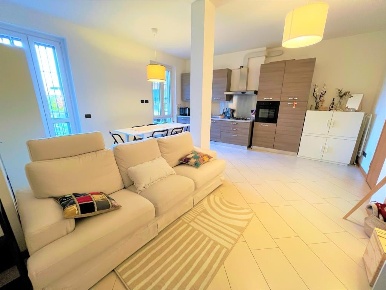 Foto Appartamento in Piazza Daelli, Villasanta di 60 m² con 2 locali