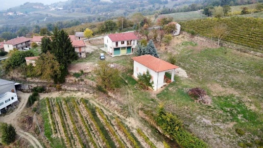 Foto Rustico in Regione Boglioli, San Giorgio Scarampi di 422 m² in vendita