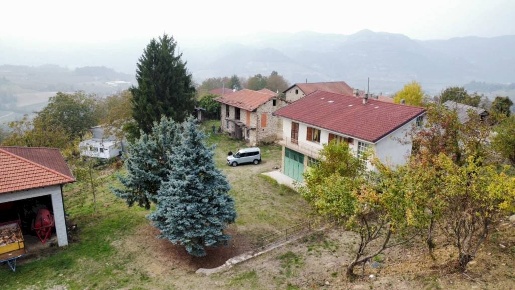 Foto Rustico in Regione Boglioli, San Giorgio Scarampi di 422 m² in vendita
