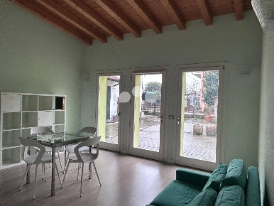 Foto Appartamento in via Mulini, Crema di 64 m² con 2 locali in affitto