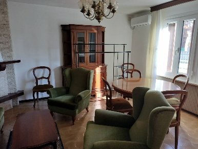 Foto Case semi ndipendenti in Via Udine, San Vito al Torre di 356 m²