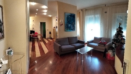 Foto Appartamento a Ascoli Piceno di 143 m² con 8 locali in vendita