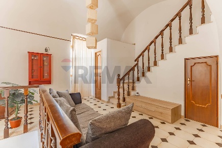 Foto Casa indipendente a Bari Loseto di 111 m² con 2 locali in vendita