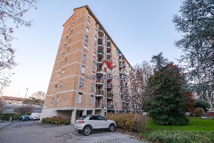 Foto Appartamento in Via Emanuele Kant, Milano Gallaratese di 86 m²