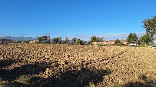 Foto Terreno agricolo in via Larga Maceratola, Foligno di 22650 m²