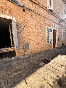 Foto Appartamento in via Calatafimi, Montegiorgio Centro di 200 m²