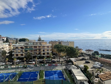 Foto Appartamento in Via Matuzia 129, Sanremo Foce - Semeria di 72 m²