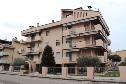 Foto Appartamento in Scrivia, Verona Santa Lucia - Golosine di 250 m²
