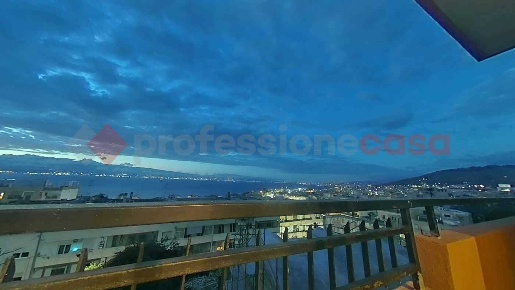 Foto Appartamento in Via Villini Svizzeri 29, Reggio di Calabria di 200 m²