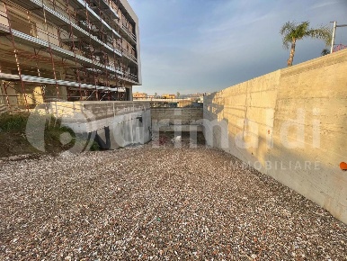 Foto Negozio in Via campana snc, Quarto di 600 m² con 1 locali in affitto