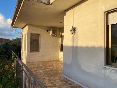 Foto Appartamento in Via MANZONI 159, Santa Giusta Centro di 139 m²