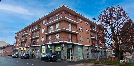 Foto Appartamento in Via Beccaria 2, None Centro di 148 m² con 4 locali