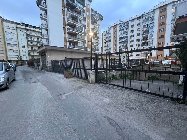 Foto Garage in Via Portogallo  11, Palermo Strasburgo - Belgio di 33 m²