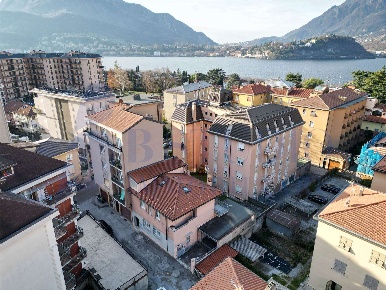 Foto Villa unifamiliare a Lecco Turati - Santo Stefano di 216 m² in vendita