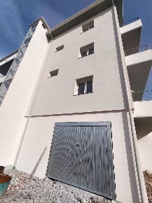 Foto Appartamento a Camporotondo Etneo di 80 m² con 3 locali in vendita