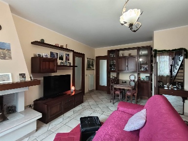 Foto Appartamento a San Severino Marche Centro di 99 m² con 4 locali
