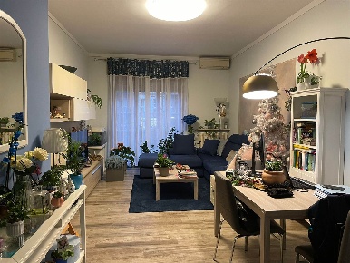 Foto Appartamento a Mortara Centro di 107 m² con 3 locali in vendita