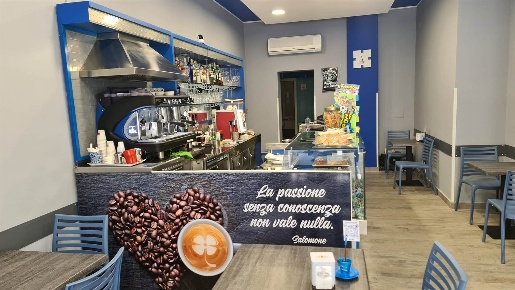 Foto Bar in Via L. Manara, Messina San Martino di 80 m² con 2 locali