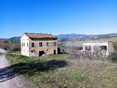 Foto Casa indipendente a San Severino Marche Centro di 100 m² con 5 locali