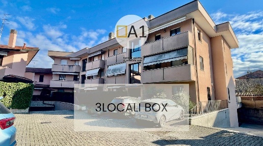 Foto Appartamento in VIA SOLFERINO, Uboldo di 73 m² con 3 locali in vendita